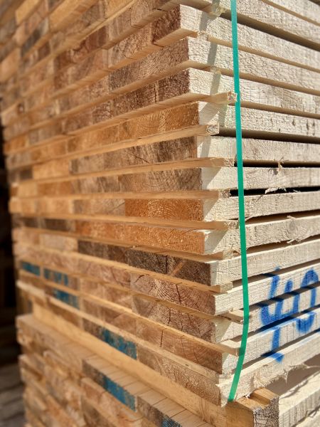 Bretter/Dielen aus unserer Produktion